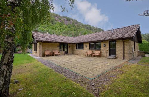 Ballater Bungalow - 4 bed - Beautiful Garden - Foto 7