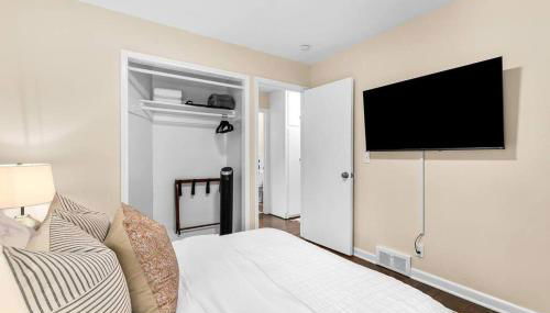 New! Cozy Mid Century Modern Oasis 3bd Home - Foto 4