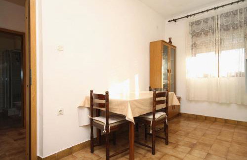 Apartments by the sea Ugljan - 830 - Foto 17