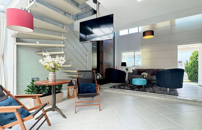 Casa Moderna e Aconchegante - Photo 2