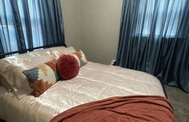 Cozy vintage getaway minutes from downtown - Foto 13