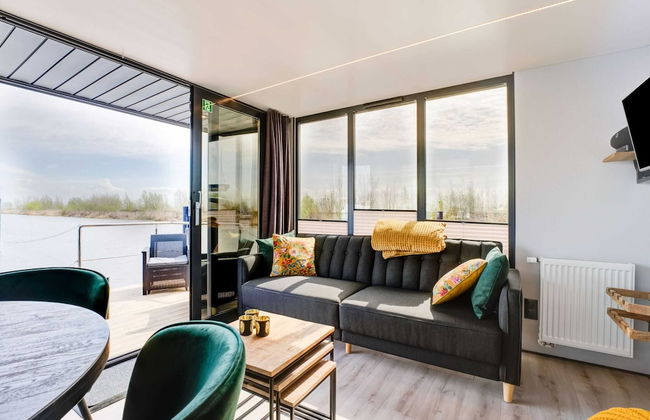 Beautiful Houseboat in Marina of Volendam - Foto 17