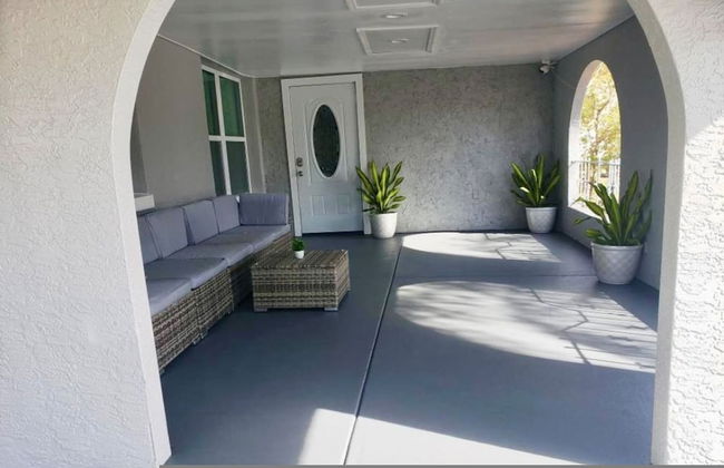 New Fresh House in Seminole Close to Beach - Foto 28