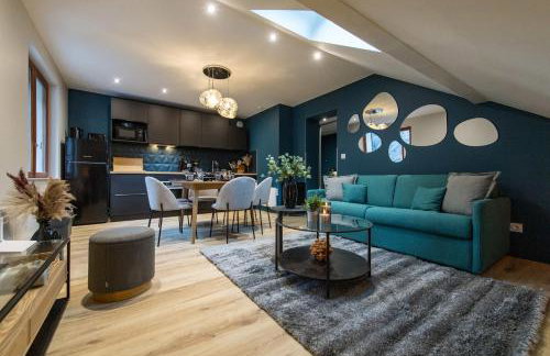 Legendary ski & cycling 4 to 6 guest getaway - Photo 2