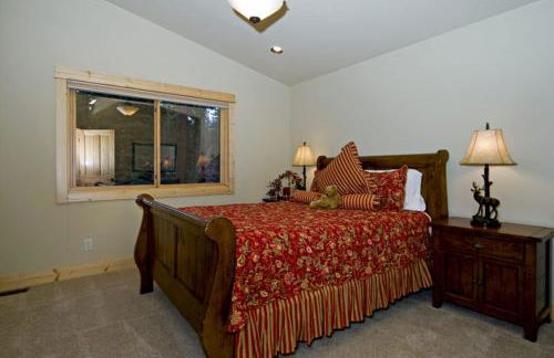 Olive Branch - Private Hot Tub, Media Room, Pet-Friendly, Near Northstar! - Foto 17