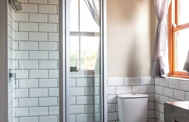 Serene Langebaan Getaway With Garden Views - Photo 27