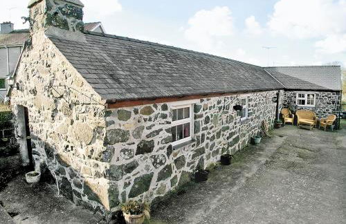 Cae Bach Cottage - Photo 1