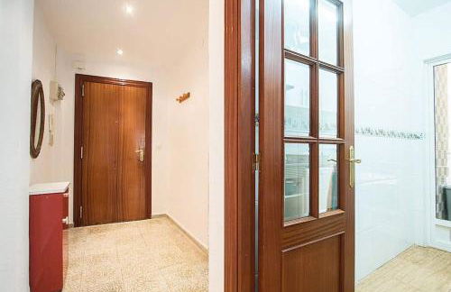 COSY 3 BED APT 200m FROM BEACH WiFi - Photo 15