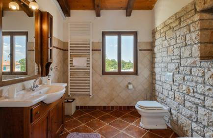 Rustic villa Marijanin Vrt with pool in Tinjan - Foto 28