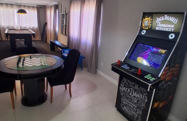 Duplex com laser privativo - piscina, sala de jogos, área de churrasqueira - Foto 9