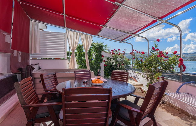 Modern Apartment in Arbanija with Hot Tub - Foto 14