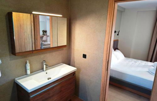 Aelia Luxury Apartments & Pool - Photo 36