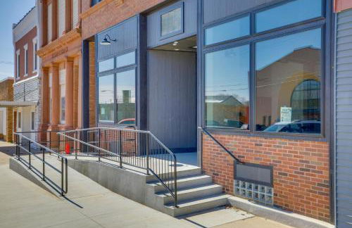 Modern, Open-Concept Apartment Downtown Cashton! - Foto 22