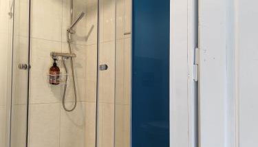 chaty, niebieskie drzwi - Foto 5