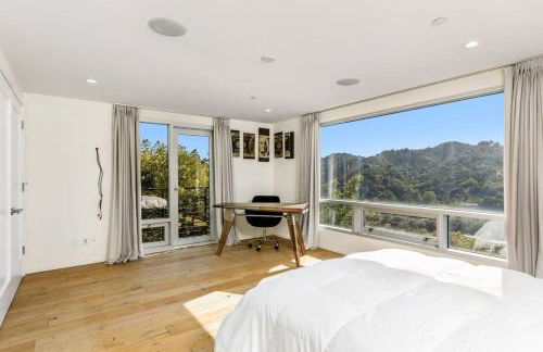 Spacious 4BR Retreat with Private Pool, Pool Table and Fast Wi-Fi Sleeps 9 Quiet Clinton Location - Foto 34