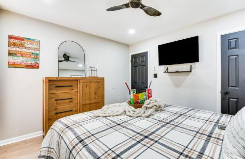 4 Mi to Airport: Atlanta Home w/ Deck & Hot Tub - Foto 19