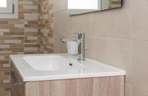 Terraced villa with sea view, parking, Wi-Fi, and AC for 4 - Foto 33