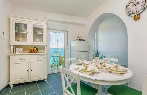 Lovely Home In Josinovac With Wifi - Photo 24