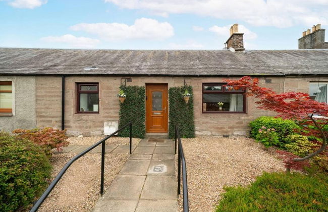 Heatherwood Cottage - Central Scone - Photo 33