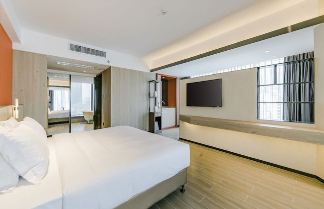 PESHT PREMIER HOTEL - Foto 18