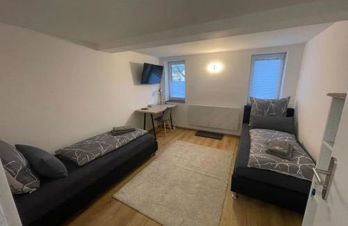 Großzügige Ferienwohnung in Stadtilm, WLAN, Küche und Bad - Photo 8