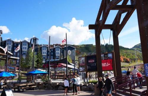 Mountain House PC, Snowy Lake Views Private Hot Tub, New Build, Jordanelle Lake! - Foto 31