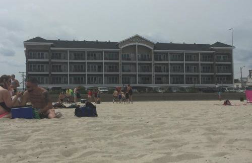 Ocean Front condo in the heart of Hampton Beach - Foto 33