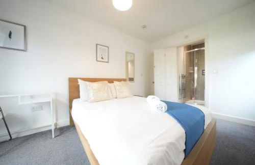 Private Rooms-Private Bathrooms-Near Airport- CABIN CREW paradise - Foto 20