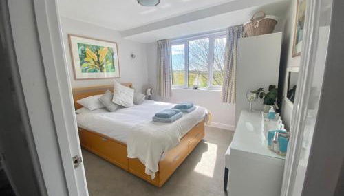 2 Bedroom cottage sleeps 4 with Hot-tub, & shared Pool use - Foto 3