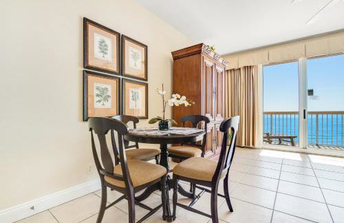 High-rise condo with pool & ocean views - walk to the beach - Foto 14
