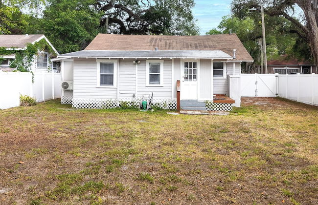 Seminole Heights Retreat - Photo 28