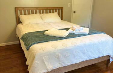 Comfy 3br/2ba steps away from Marian Day grounds - Foto 30