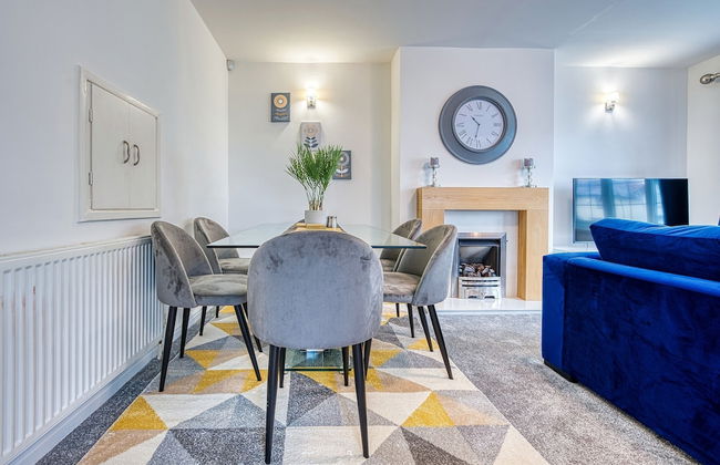 Modern 3 Bedroom 2 Bath Hse with Parking - Foto 24