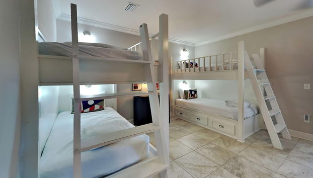 Driftwood Townhomes #16 - Photo 2, Chambre