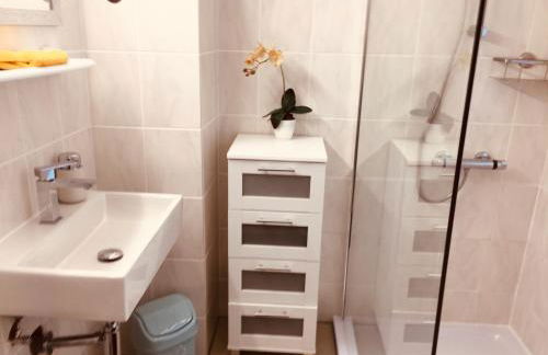 Haus am Fluss mit wunderschöner Dachterrasse mit Flussblick ,Garten und Grill - Foto 21