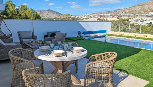 PANORAMIC pool & mountains house - Foto 5