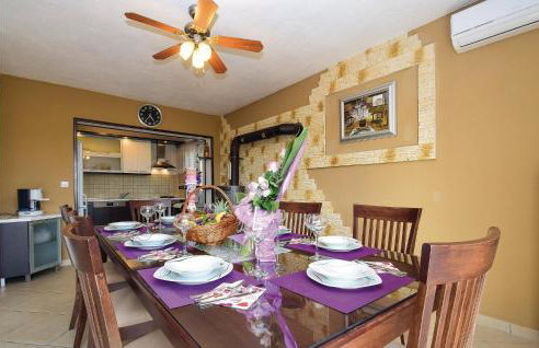 Lovely Home In Unesic With Sauna - Foto 6