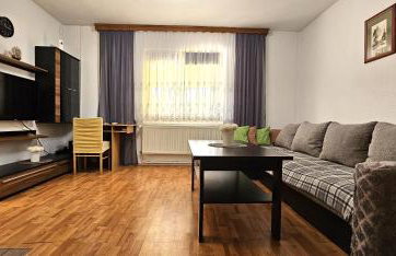 Holiday house with a big garden and free parking - Foto 1