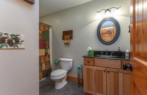 Chasing Sunsets: A Cozy 2-Bedroom Cabin in Smoky Mts with Stunning Mountain Views. - Foto 38