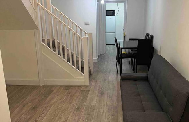 Spacious Luxury 2 Bedroom Apartment, Station 1min - Foto 9