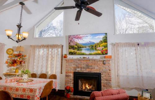 WOW!! Ultimate Pocono Retreat Hot Tub, Game Room, Fire Pit, Near Lakes & Hiking! - Photo 3