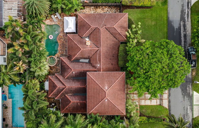 Coral Ridge Getaway by Avantstay Pool Hot Tub Billiards 5mins to Beach - Foto 8