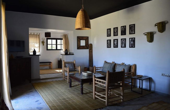 Koheilan Oriental Lodge Farm - Photo 4