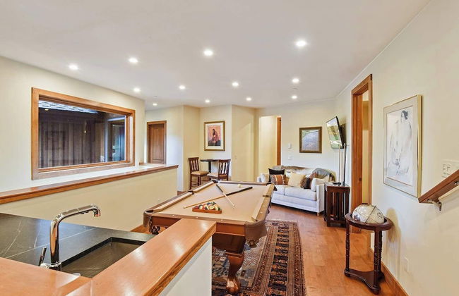 Luxury Mountain Chalet Deck w/ BBQ & Lake Views - Photo 23