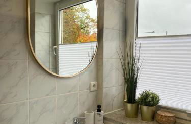 MEGHA Living - 2 Zimmer Appartments mit Küche - Zentral - Foto 40