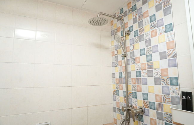 Comfy 3BR Apartment at Mediterania Gajah Mada - Photo 13