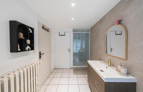 Loft Station Parking Video Projector near Tours - Photo 58