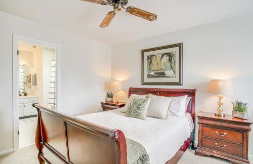 Porch and Water Views Getaway in Mallard Lakes - Foto 14