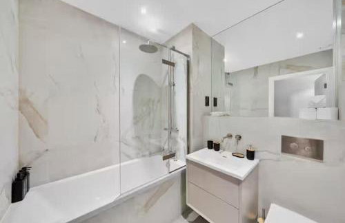 Stylish 1 Bed Apartment - Foto 18