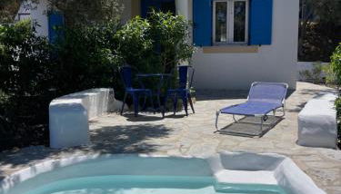 The Velanidies - Οι Βελανιδιές - Foto 2